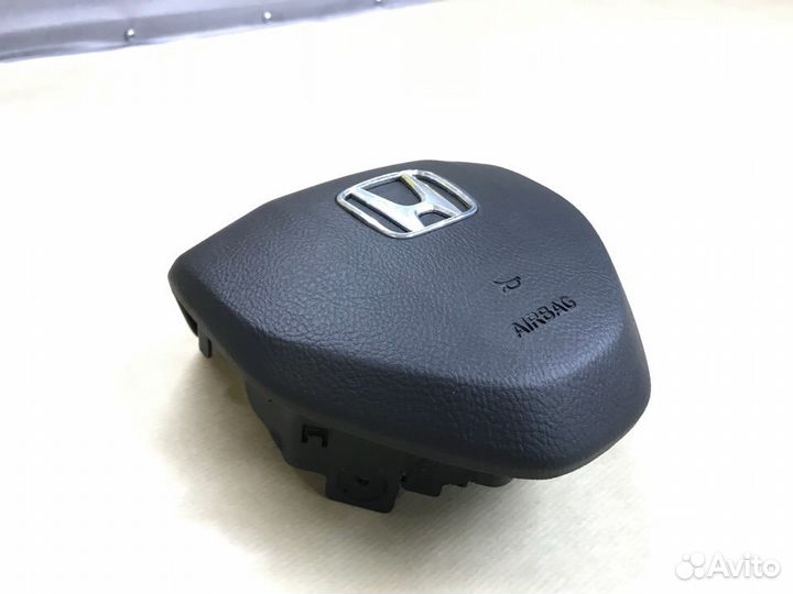 Рулевая накладка Honda Civic