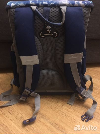 Рюкзак школьный