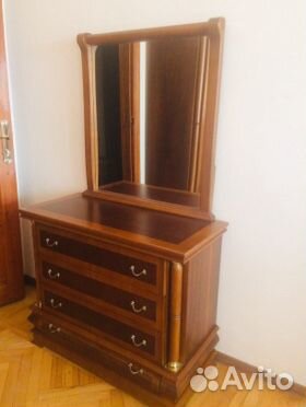 Спальный гарнитур