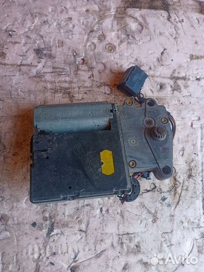 Мотор люка Audi 80 /90 (B4) 1992-1994