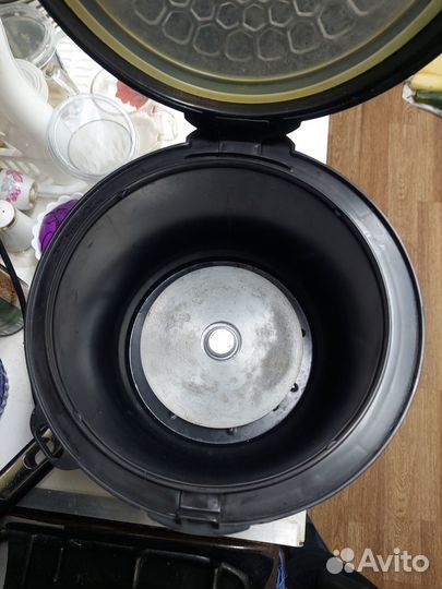 Продам мультиварку редмонд RMC-M26