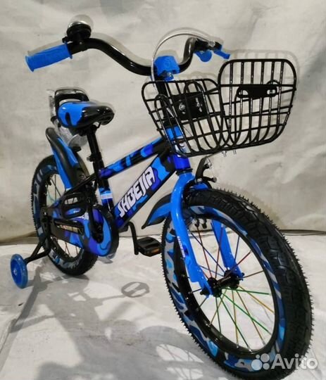 Велосипед детский четырехколесный 18 колеса
