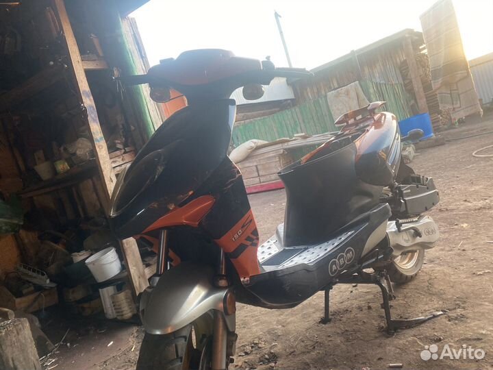 Flash 150-cc sport