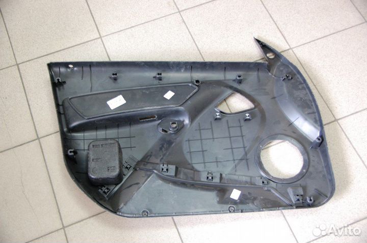 Обшивка двери передней левой Гранта LADA Granta