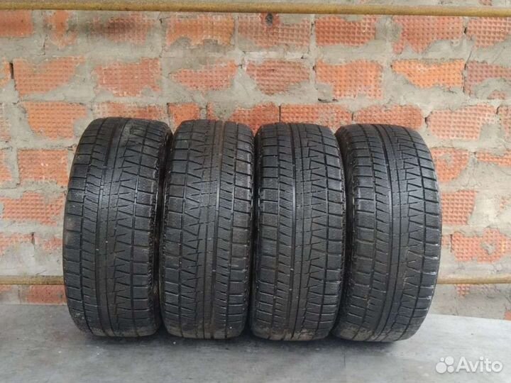Bridgestone Blizzak Revo GZ 225/50 R17