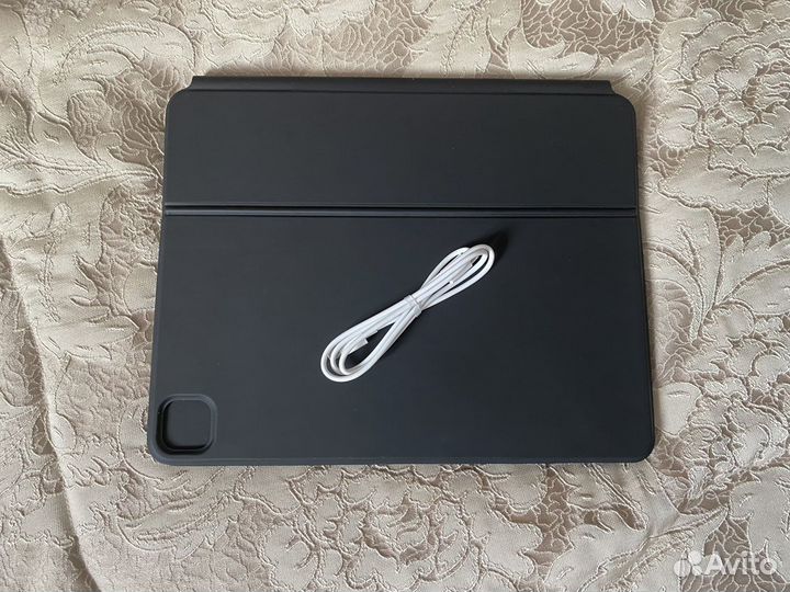 Чехол-клавиатура moonfish для iPad Pro 12.9
