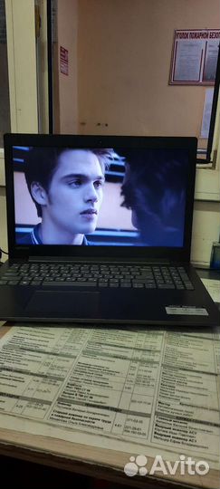 Ноутбук lenovo