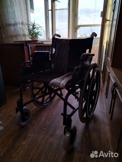 Инвалидная коляска новая