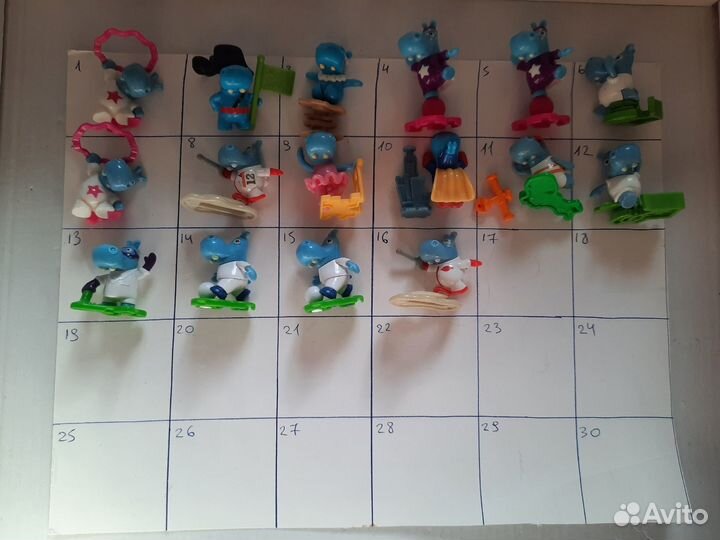 Игрушки из киндера 2