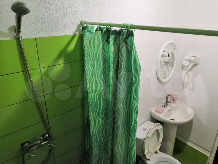 Комната 18 м² в 4-к., 2/2 эт.