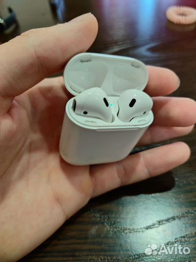 Airpods 2