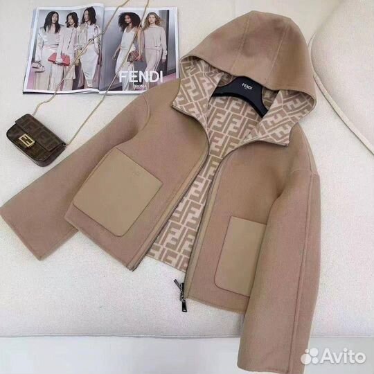 Полупальто Fendi