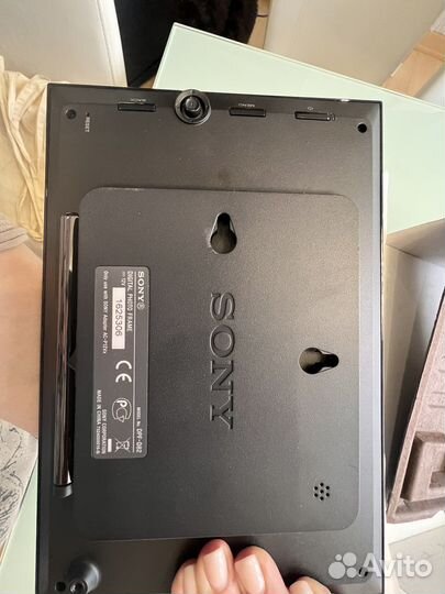 Цифровая фоторамка sony DPF -D82