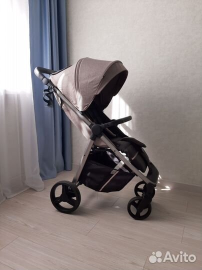 Прогулочная коляска Carrello bravo plus