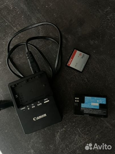 Зеркальный фотоаппарат canon 5 d mark 2 (II )
