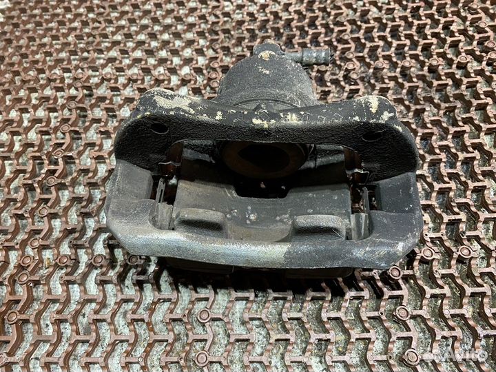 Суппорт передний правый астраj Opel Astra