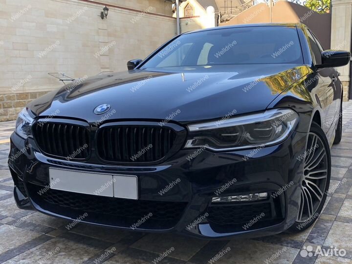 Решетки радиатора BMW 5 G30 дорест черный глянец