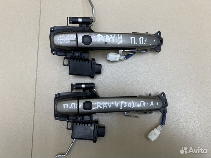 Ручка двери наружная Toyota RAV4 30