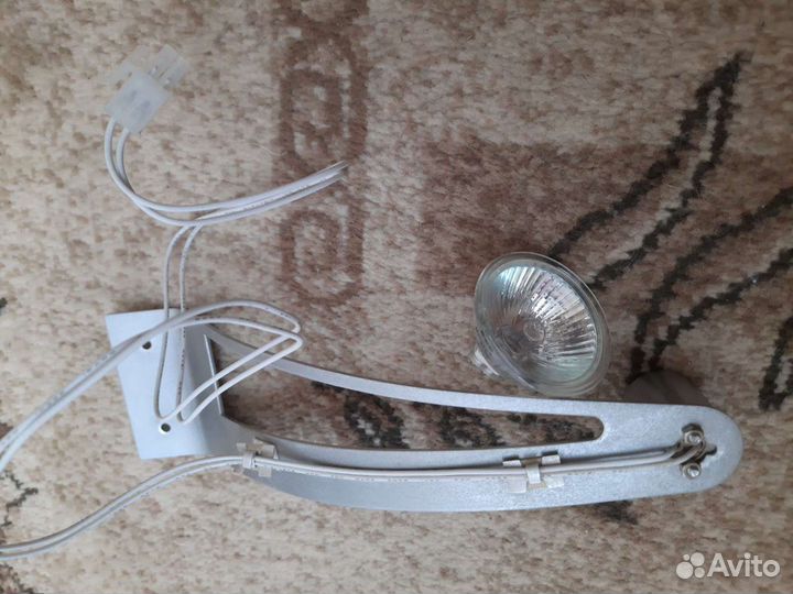 Светильники для полок