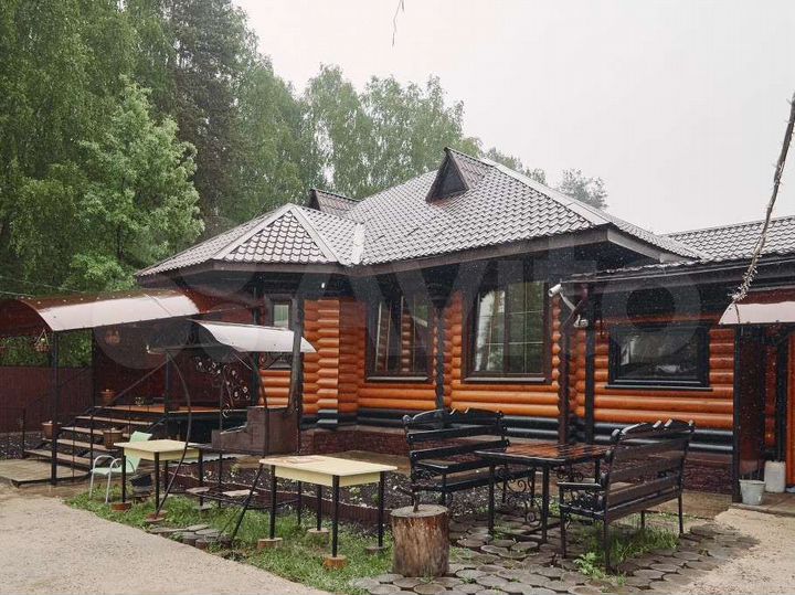 Коттедж 240 м² на участке 12 сот.