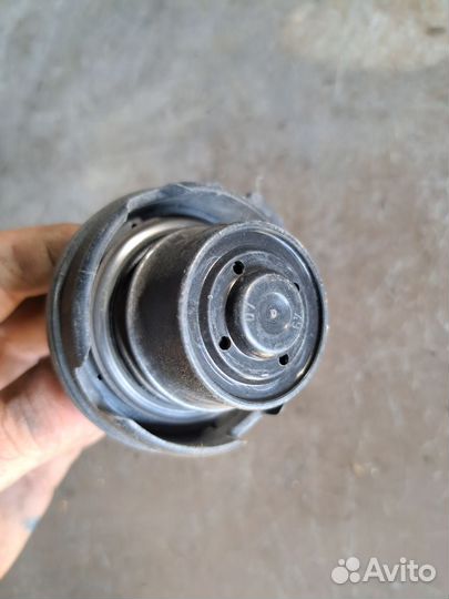 Крышка бензобака Audi A6 C6