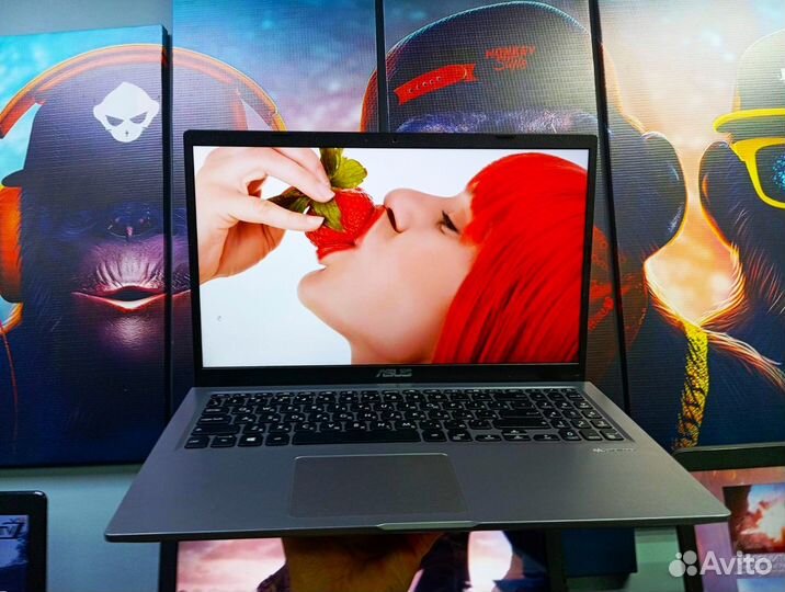Современный ноутбук Asus