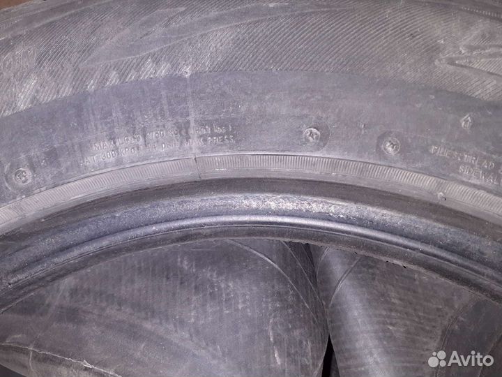Bridgestone Blizzak DM-V1 215/65 R16