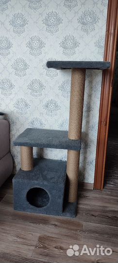 Домик для кошки с когтеточкой