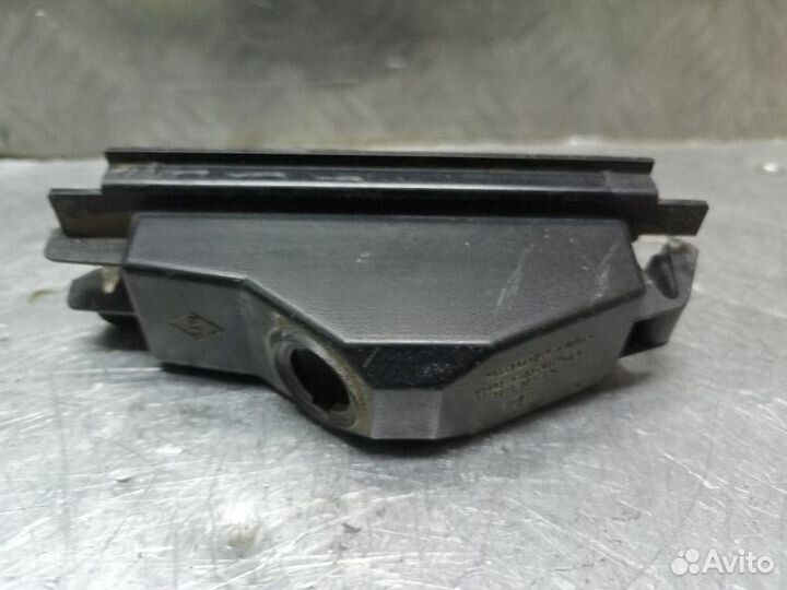 Подсветка номера задняя Renault Sandero 1 K7M