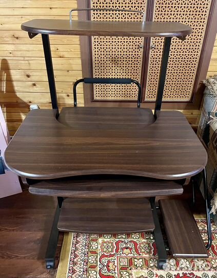 Компьютерный стол