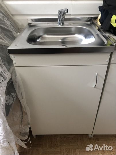 Тумба с раковиной новая