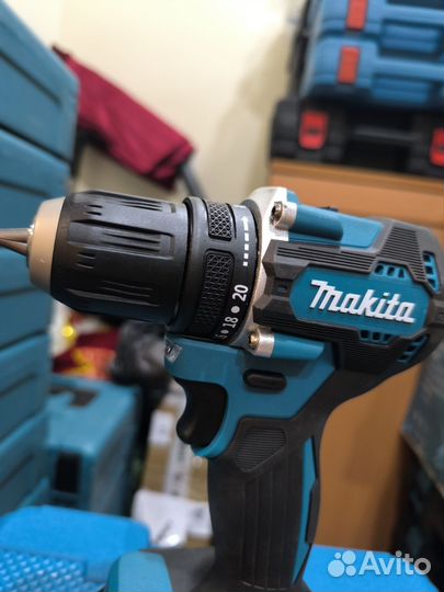 Шуруповерт makita