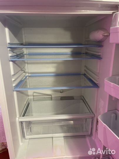 Холодильник Indesit