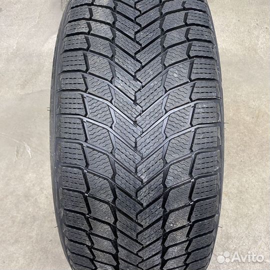 Michelin X-Ice Snow SUV 275/50 R20 113