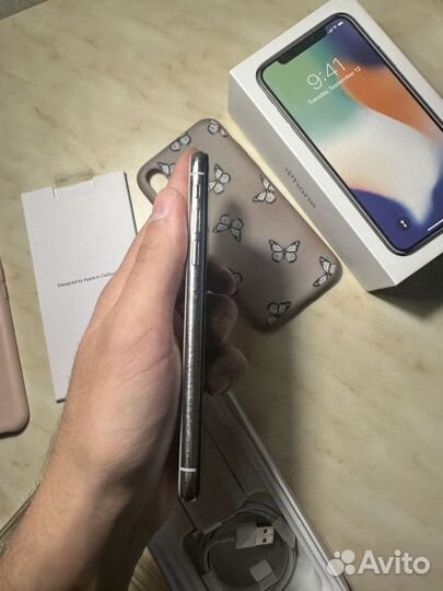iPhone X, 256 ГБ