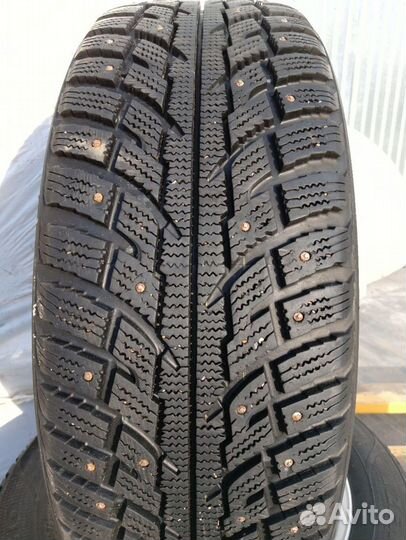 Kumho I'Zen RV Stud KC16 225/60 R17