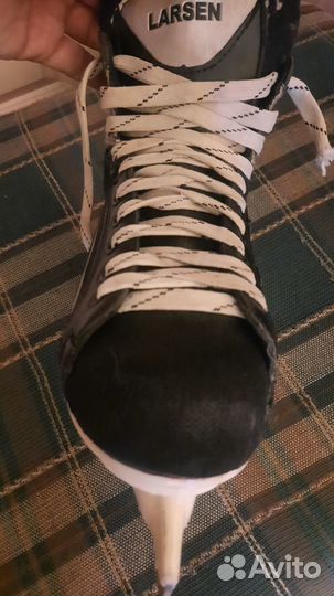 Коньки хоккейные или для просто катания на льду