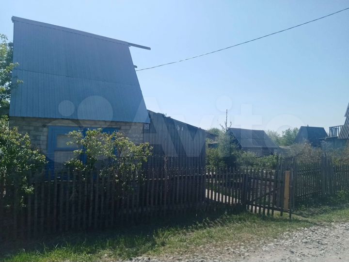 Дом 10 м² на участке 5 сот.