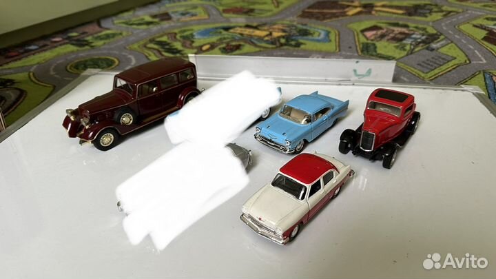 Машинки металлические