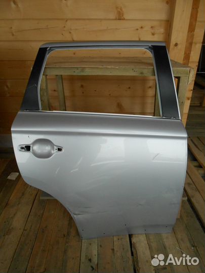 Дверь задняя правая mitsubishi outlander gf