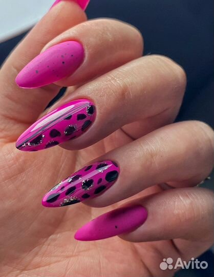 Маникюр и педикюр