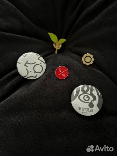 Значки / пины