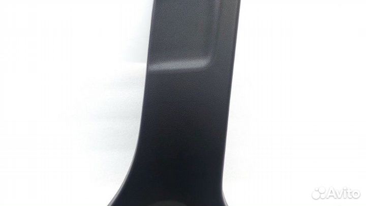 Обшивка центральной стойки правая Toyota Rav4 XA50