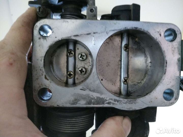 Дроссельная засдонка Audi aad