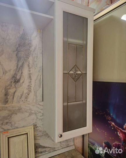 Кухонный гарнитур готовый из салона