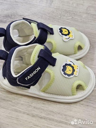 Сандали детские 22 размер