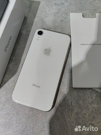 iPhone Xr, 64 ГБ