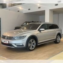 Volkswagen Passat 2.0 AMT, 2018, 137 750 км, с пробегом, цена 2 840 000 руб.