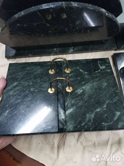 Настольный письменный набор из камня змеевик