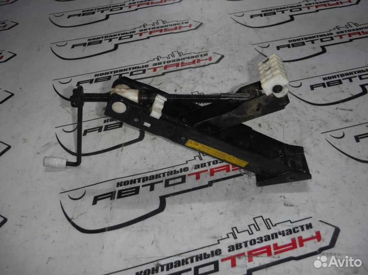 Домкрат BMW В ассортименте